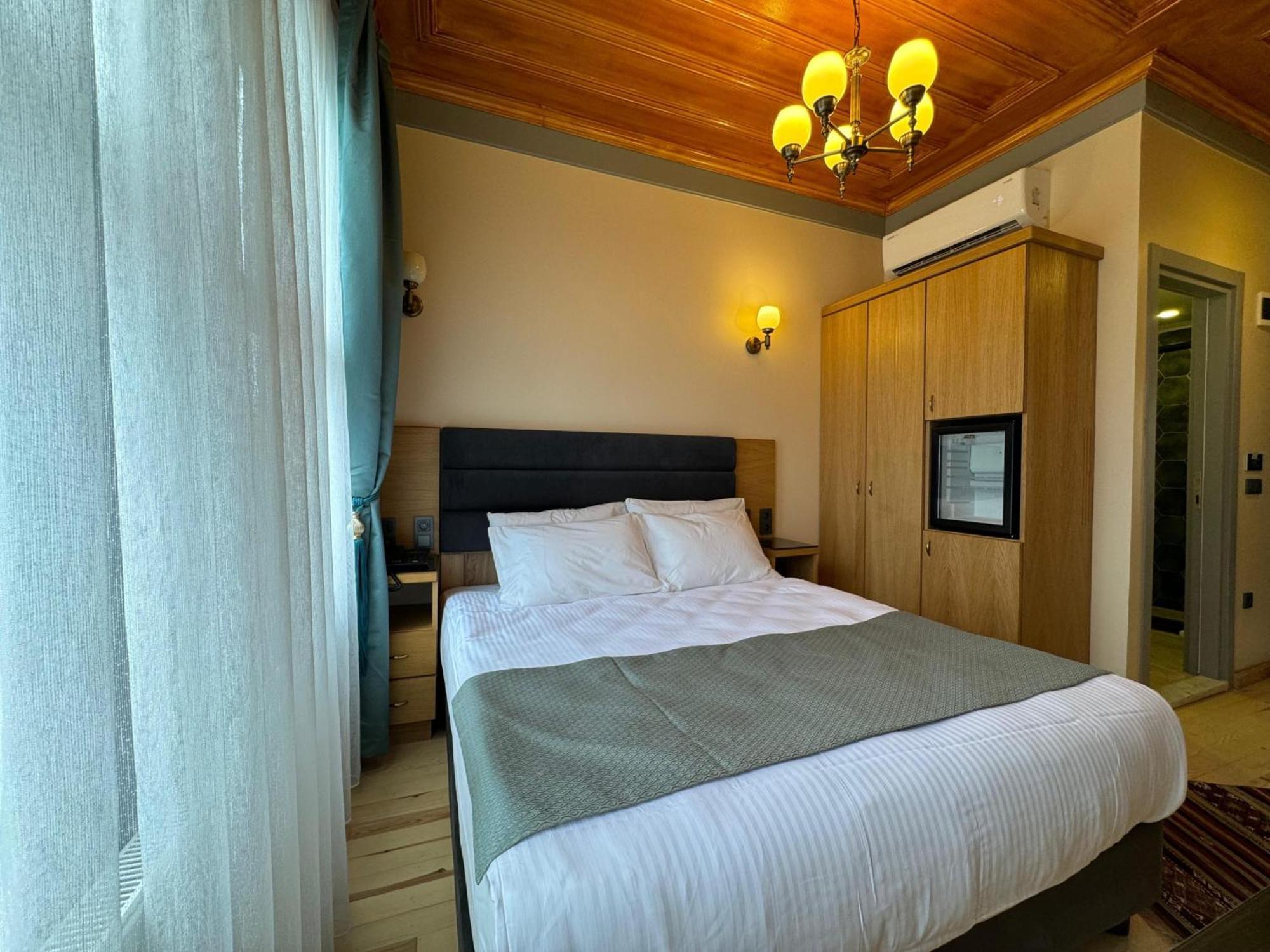Abelia Mansion Hotel Istanbul Bagian luar foto
