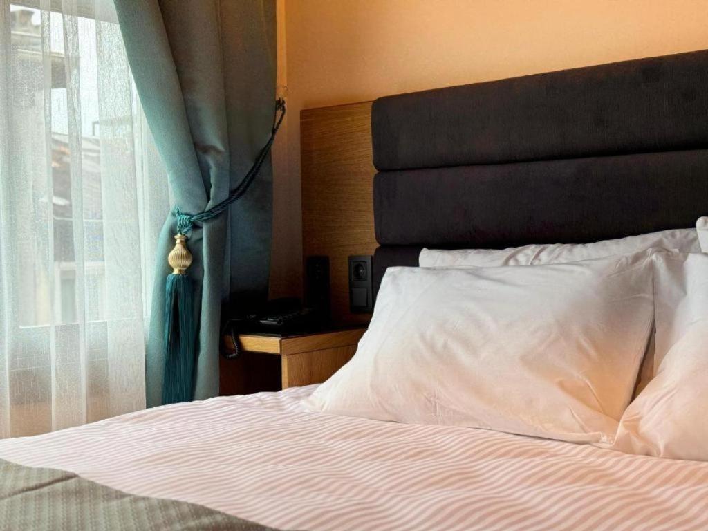 Abelia Mansion Hotel Istanbul Bagian luar foto